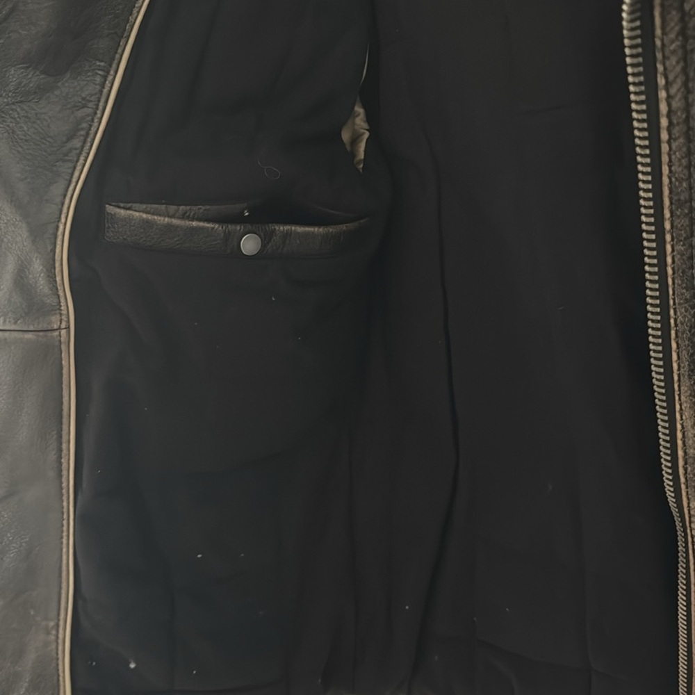 Black Rivet men’s leather jacket. Rugged, classic, durable - Picture 5 of 7